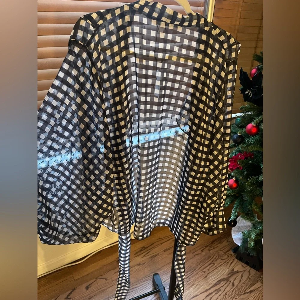 Blouse - Picture 2 of 5